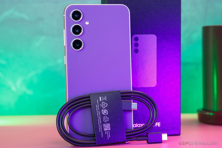 گوشی موبایل سامسونگ مدل Galaxy S23 FE دو سیم کارت ظرفیت 256 گیگابایت و رم 8 گیگابایت - ویتنام